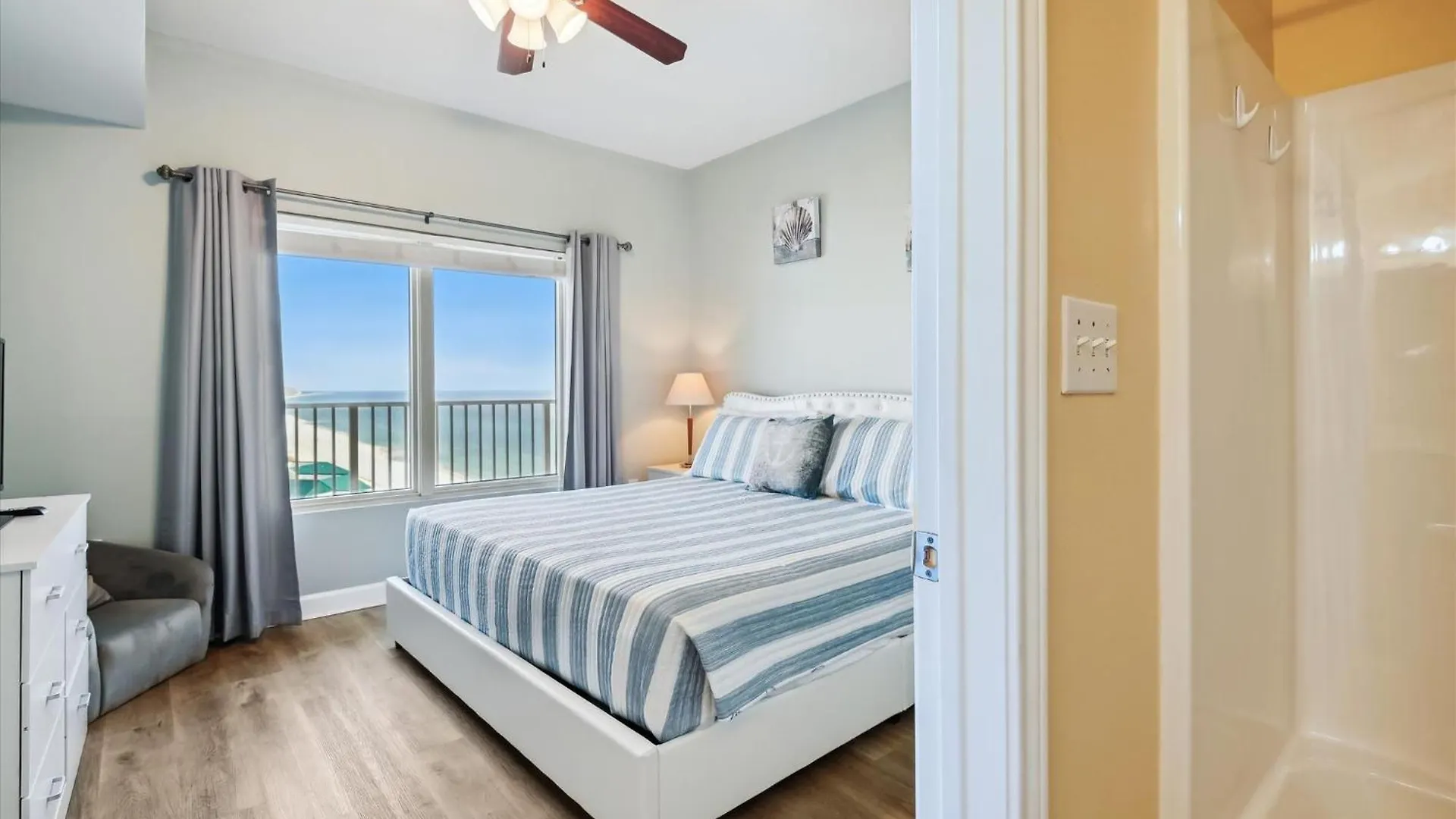 Shores Of Panama 2026 - 1 Bedroombunkssleeps 6, Res, Parking! Condo Panama City Beach